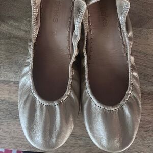 Tieks Gold/Turquoise Ballet Leather flats, size 8